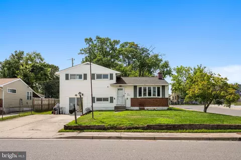 700 Delmar Ave, Glen Burnie, MD 21061