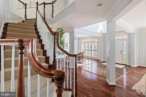 Entry Way - 726 Pearson Point Pl, Annapolis, MD 21401 photo 6 of 15