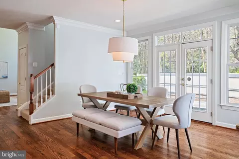 Dining - 726 Pearson Point Pl, Annapolis, MD 21401 photo 5 of 5