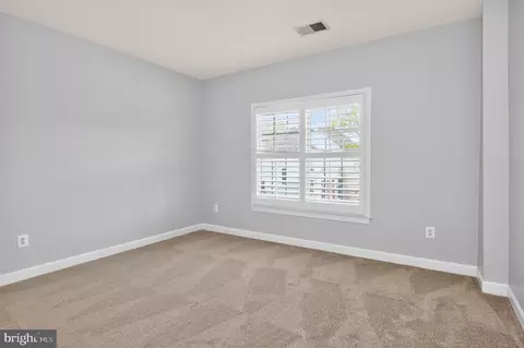 Bedroom - 726 Pearson Point Pl, Annapolis, MD 21401 photo 3 of 4