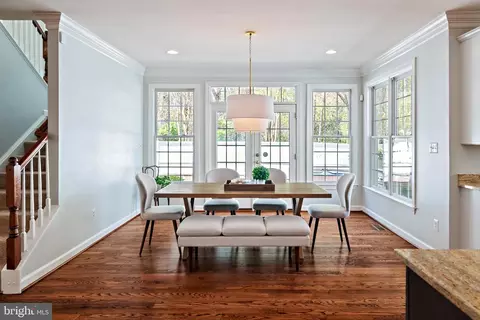 Dining - 726 Pearson Point Pl, Annapolis, MD 21401 photo 4 of 5