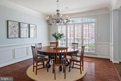Dining - 726 Pearson Point Pl, Annapolis, MD 21401 photo 1 of 5