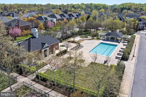 View/Area - 726 Pearson Point Pl, Annapolis, MD 21401 photo 6 of 7