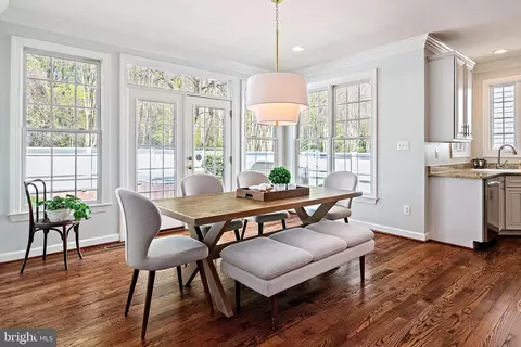 Dining - 726 Pearson Point Pl, Annapolis, MD 21401 photo 3 of 5