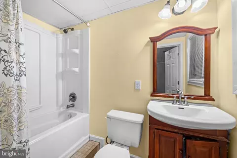 Bath - 7710 Suitt Dr, Pasadena, MD 21122 photo 3 of 3