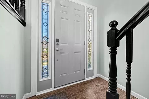 Entry Way - 7710 Suitt Dr, Pasadena, MD 21122 photo 1 of 2