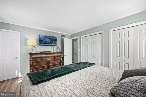 Bedroom - 7710 Suitt Dr, Pasadena, MD 21122 photo 2 of 7