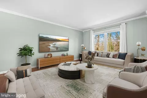 Living - 7710 Suitt Dr, Pasadena, MD 21122 photo 2 of 5