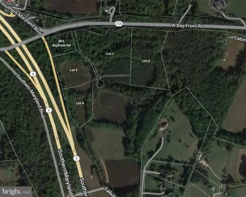 901 Bay Front Rd, Lothian, MD 20711