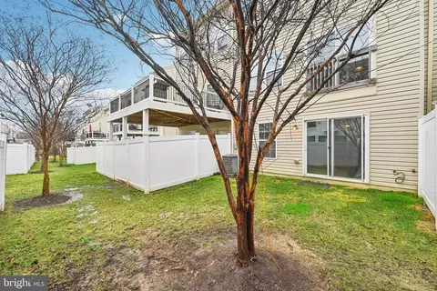 Exterior - 751 Cherry Bark Ln, Baltimore, MD 21225 photo 6 of 7