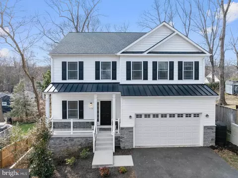 1176 Green Holly Dr, Annapolis, MD 21409