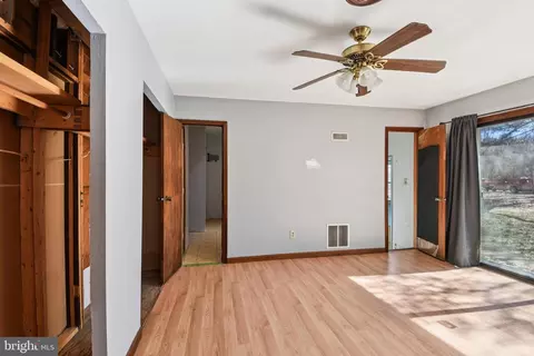 Bedroom - 8292 Shilling Rd, Pasadena, MD 21122 photo 1 of 3