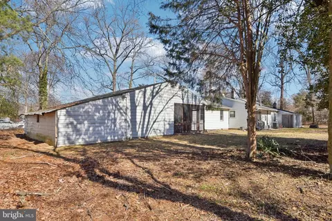 Exterior - 8292 Shilling Rd, Pasadena, MD 21122 photo 4 of 5
