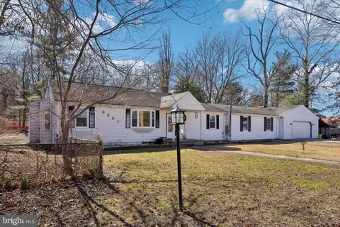 8292 Shilling Rd, Pasadena, MD 21122