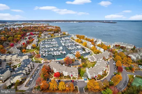 2114 Chesapeake Harbour Dr E #202, Annapolis, MD 21403