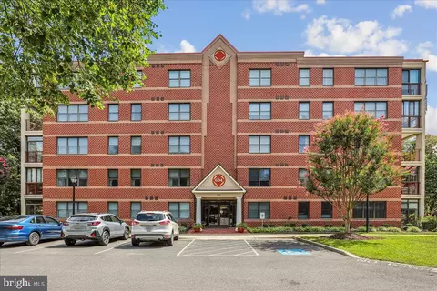 604 Mckinsey Park Dr #202, Severna Park, MD 21146