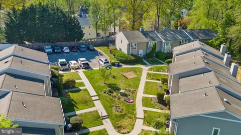 View/Area - 1240 K Gemini Dr, Annapolis, MD 21403 photo 7 of 8