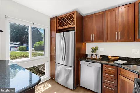 Kitchen - 1240 K Gemini Dr, Annapolis, MD 21403 photo 1 of 6