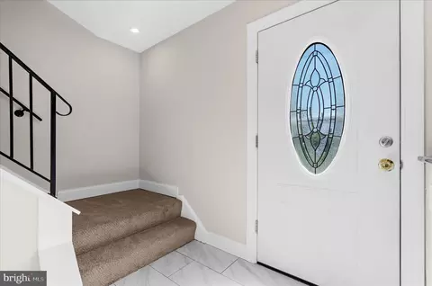 Entry Way - 1240 K Gemini Dr, Annapolis, MD 21403 photo 2 of 6