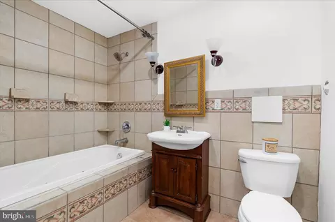 Bath - 1240 K Gemini Dr, Annapolis, MD 21403 photo 1 of 2