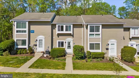 Exterior - 1240 K Gemini Dr, Annapolis, MD 21403 photo 2 of 5