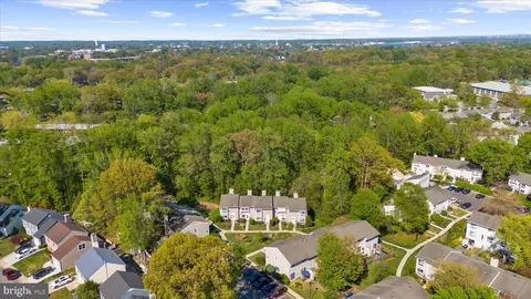 View/Area - 1240 K Gemini Dr, Annapolis, MD 21403 photo 4 of 8