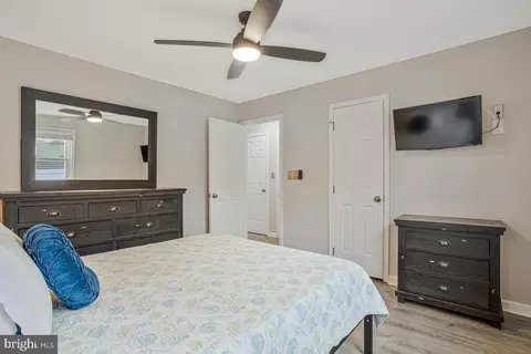 Bedroom - 805 Barrett Ave, Arnold, MD 21012 photo 2 of 6