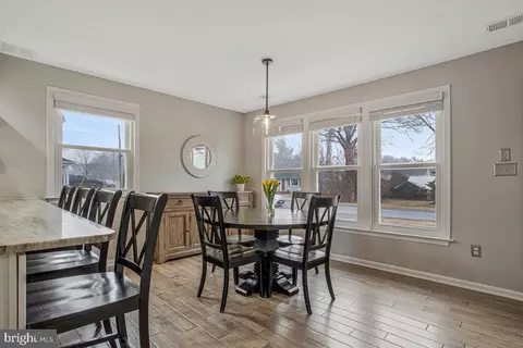Dining - 805 Barrett Ave, Arnold, MD 21012 photo 2 of 2