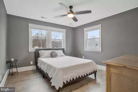 Bedroom - 805 Barrett Ave, Arnold, MD 21012 photo 3 of 6