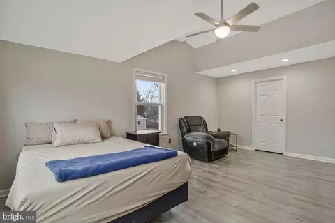 Bedroom - 805 Barrett Ave, Arnold, MD 21012 photo 6 of 6