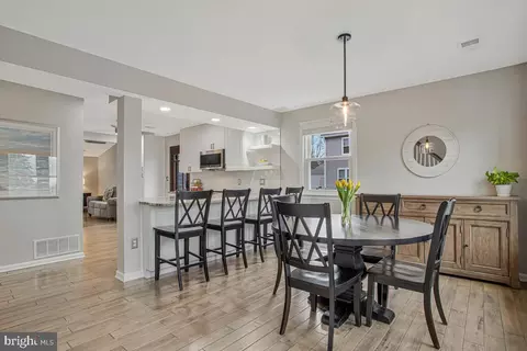 Dining - 805 Barrett Ave, Arnold, MD 21012 photo 1 of 2