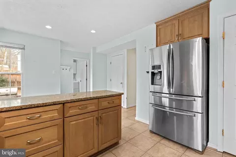 Kitchen - 8201 Wapati Ct, Pasadena, MD 21122 photo 3 of 4