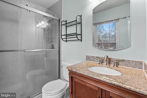 Bath - 8201 Wapati Ct, Pasadena, MD 21122 photo 3 of 3