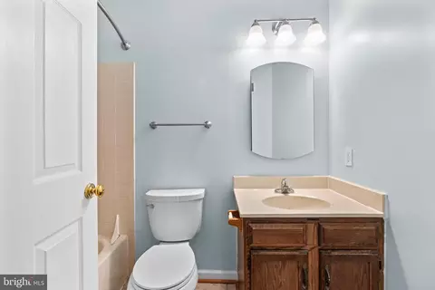Bath - 8201 Wapati Ct, Pasadena, MD 21122 photo 2 of 3
