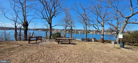 View/Area - 8700 Scorton Harbour, Pasadena, MD 21122 photo 6 of 7