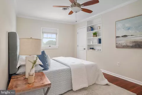 Bedroom - 306 Riverside Dr, Pasadena, MD 21122 photo 5 of 10