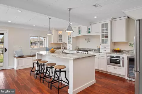 Kitchen - 306 Riverside Dr, Pasadena, MD 21122 photo 1 of 4
