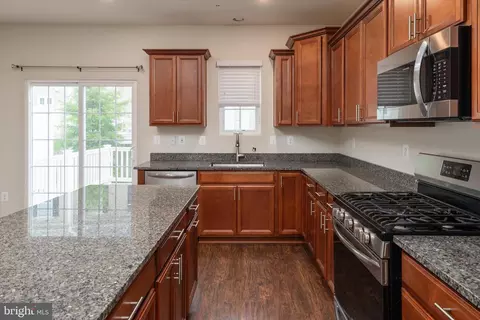 8339 Daydream Cres, Pasadena, MD 21122 photo 5