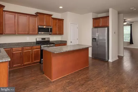 8339 Daydream Cres, Pasadena, MD 21122 photo 6