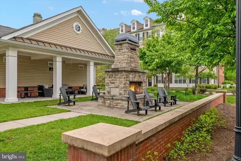 8339 Daydream Cres, Pasadena, MD 21122 photo 41