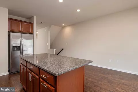 8339 Daydream Cres, Pasadena, MD 21122 photo 3
