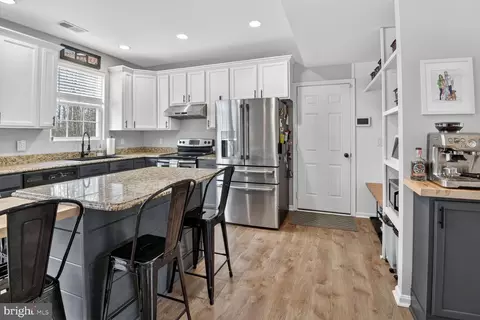 Kitchen - 1409 James Way, Edgewater, MD 21037 photo 1 of 2