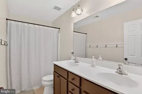 Bath - 1409 James Way, Edgewater, MD 21037 photo 2 of 4