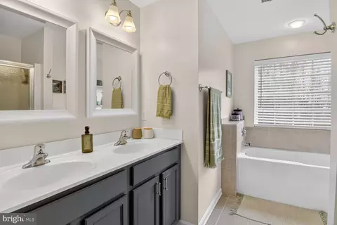 Bath - 1409 James Way, Edgewater, MD 21037 photo 3 of 4