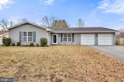 8205 Grassland Rd, Severn, MD 21144