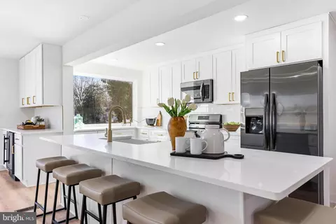 Kitchen - 42 Johnson Rd, Pasadena, MD 21122 photo 1 of 4