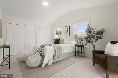 Bedroom - 1622 Chesapeake Dr, Edgewater, MD 21037 photo 2 of 4