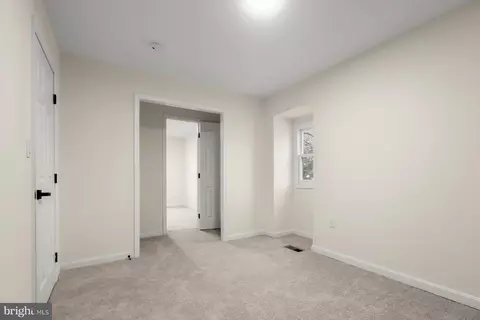 Entry Way - 1622 Chesapeake Dr, Edgewater, MD 21037 photo 5 of 5