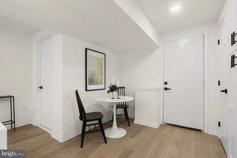 Entry Way - 1622 Chesapeake Dr, Edgewater, MD 21037 photo 2 of 5