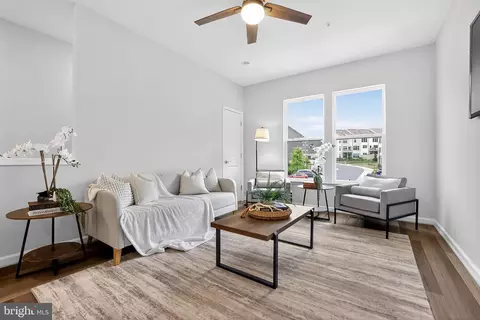 Living - 3413 Heron Glen Way, Laurel, MD 20724 photo 1 of 2